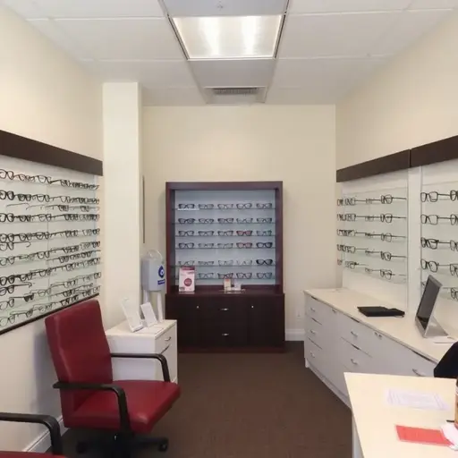 Ópticas en Sinajana, Guam 2 Negocio Eye Care Guam And Optical Gallery - Dr. Peter Lombard And Associates